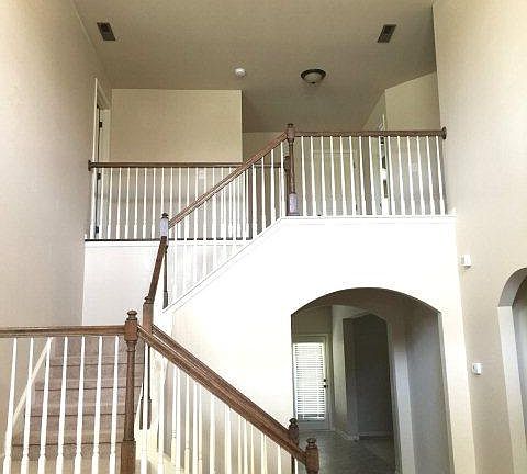 5th image of 56 White Pine Way
