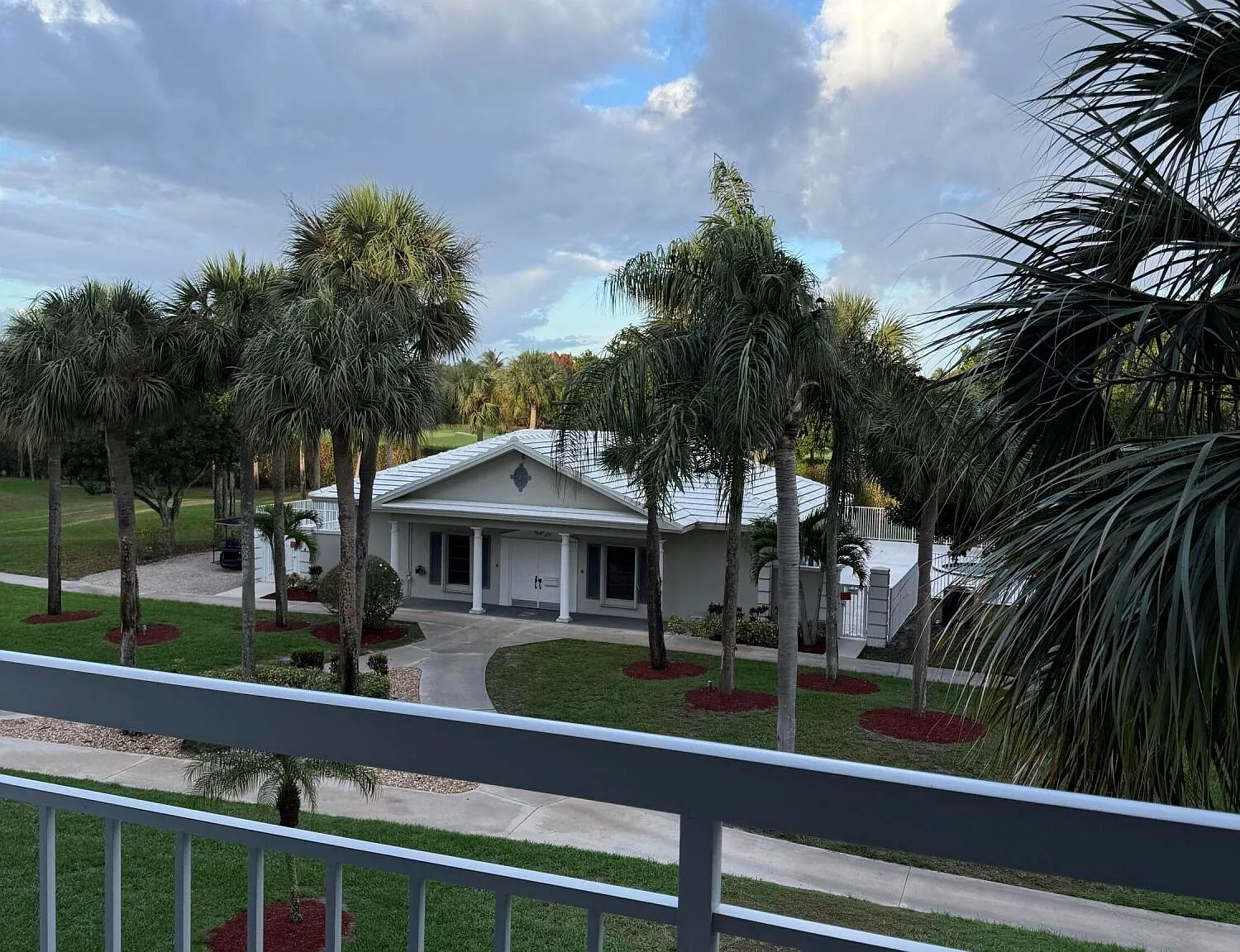 2 bed, 2.0 bath, 1437 sqft, $1,950 — Photo 3