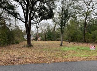 1712 Sarsfield Ave, Camden, SC 29020