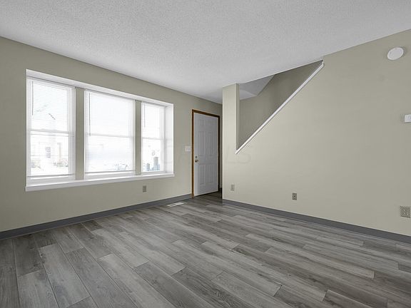 5th image of 759 Cap Ln #18-C