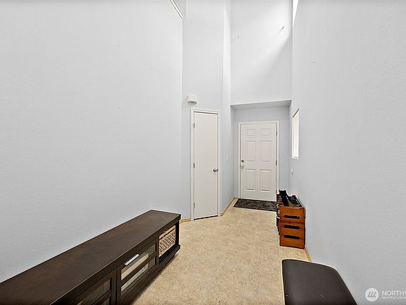 4th image of 7216 177th Street E