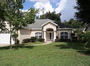 2241 Lake Francis Dr, Apopka, FL 32712