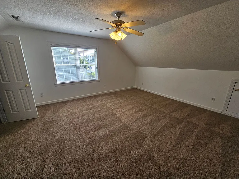 208 Burning Tree Ln — Photo 18