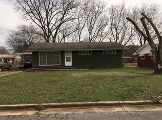 802 High St, Tuscumbia, AL 35674