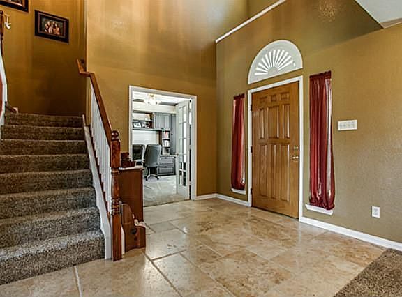 3rd image of 3301 Lochwood Dr