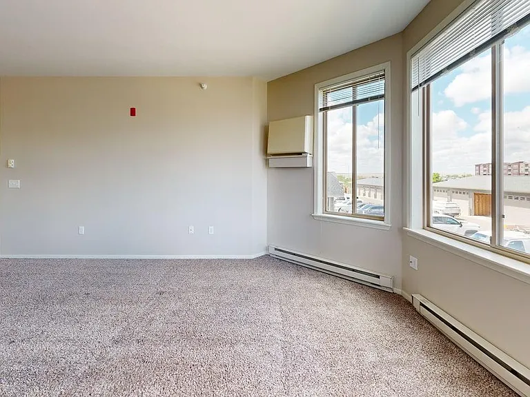 Eagle Crest Apartments — Photo 48
