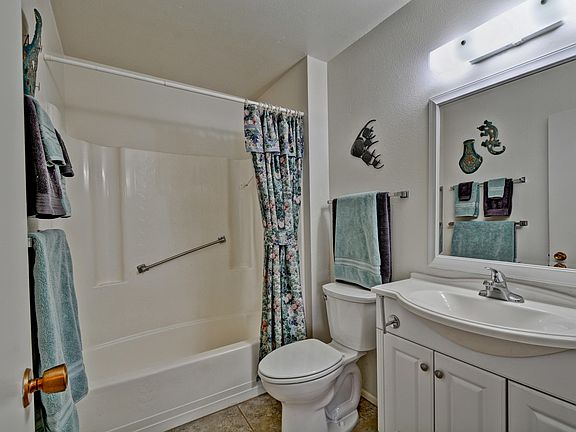 5th image of 11017 W Santa Fe Dr