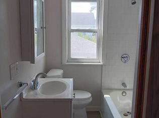 127 Pond St FLOOR 2, Pawtucket, RI 02860