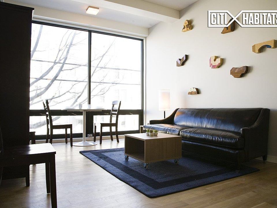 2nd image of 267 Kingsland Ave APT 1C