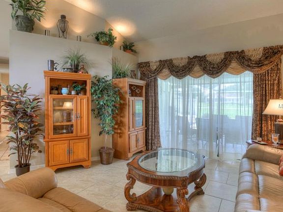5th image of 533 Sportsman Park Dr