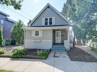 927 Drake St, Madison, WI 53715
