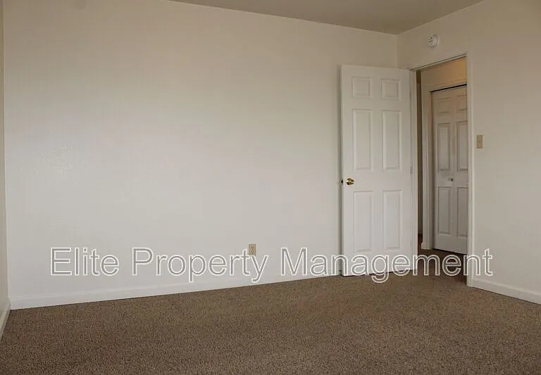 212 W Palmer Lake Dr — Photo 8