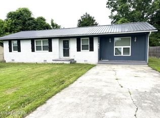 247 Dellwood Dr, Oliver Springs, TN 37840