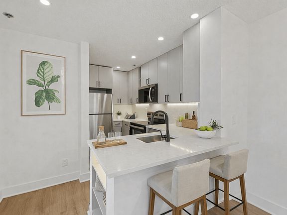 3rd image of 1800 N Quinn St #1804-406