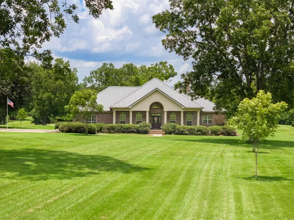 78 Bass Ln, Lumberton, MS 39455