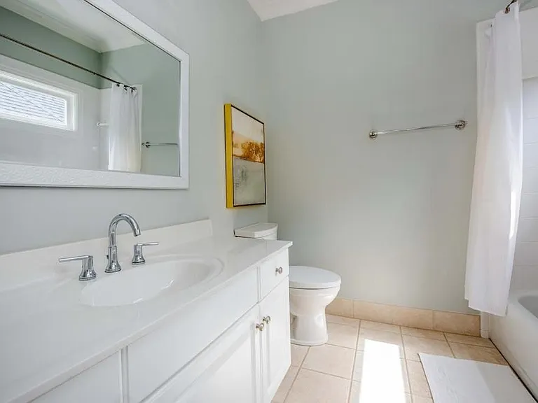 988 Carmel Ave NE #A — Photo 34
