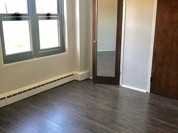 2nd image of 1218 E Hyde Park Blvd #307