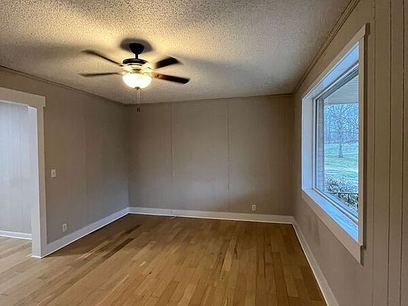 5th image of 7106 Stoney Brook Dr