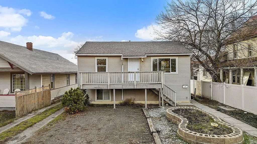 2 bed, 800 sqft, $1,500 — Photo 1