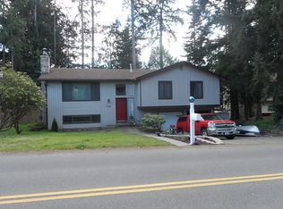 3700 SE Buckingham Dr, Pt Orchard, WA 98366