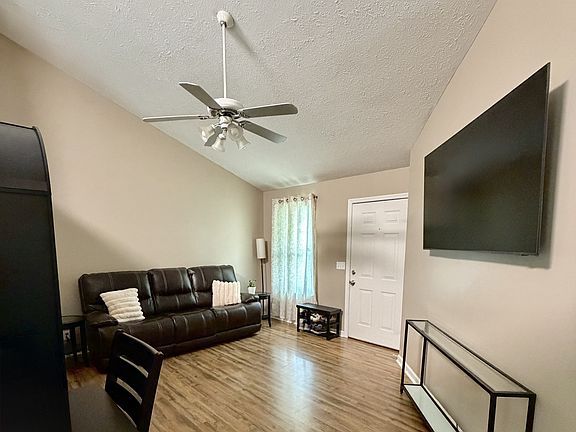 2nd image of 3217 Dockside Dr