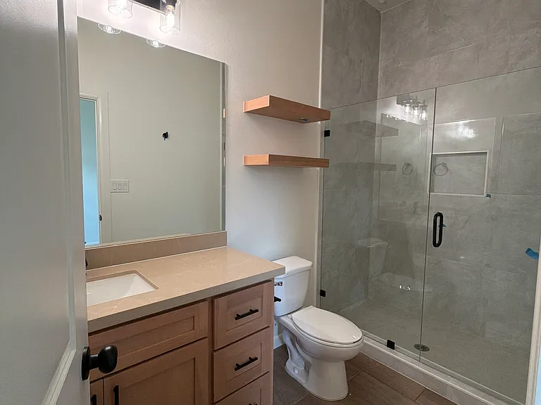 709 Sparrow Ln — Photo 6