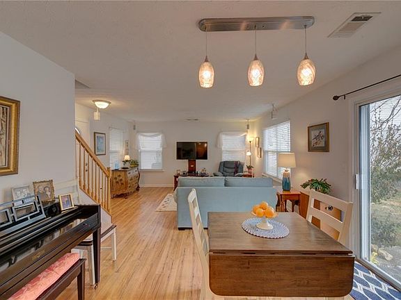 5th image of 241 Hiawassee Dr