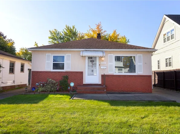 13621 Carrington Ave, Cleveland, OH 44135