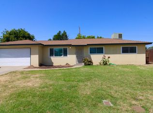 5609 E Tarpey Dr, Fresno, CA 93727