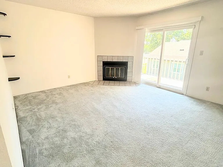1710 E 24th Ave — Photo 4
