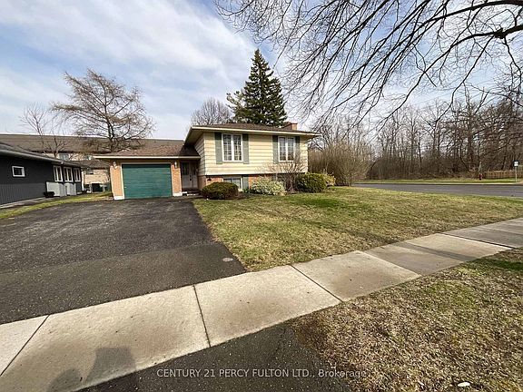 2nd image of 2 Trelawn Pkwy