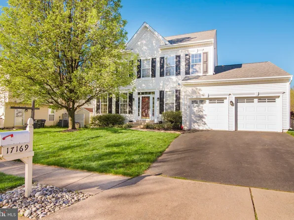 17169 Magic Mountain Dr, Round Hill, VA 20141