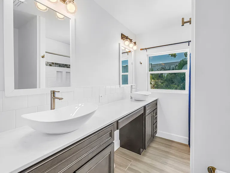 860 Boca Ciega Isle Dr — Photo 33