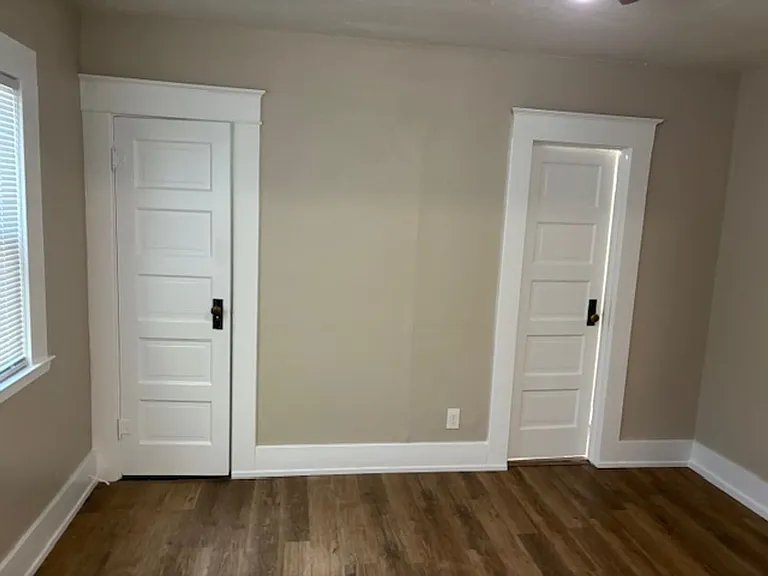 404 W Walnut St — Photo 10