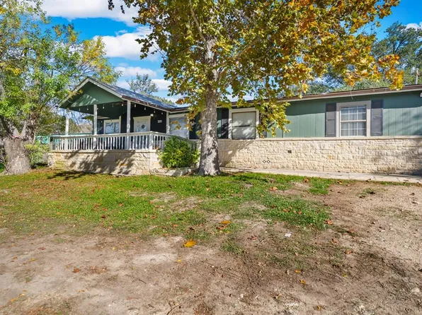 112 Ash Dr, Ingram, TX 78025