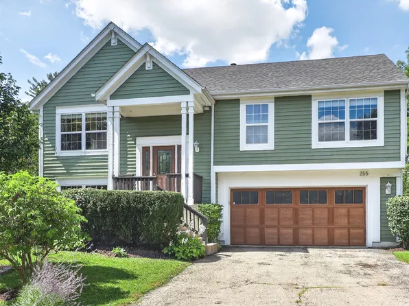 255 Penny Ln, Grayslake, IL 60030