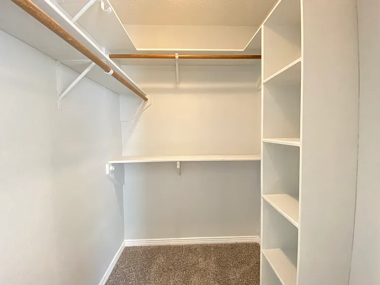 4131 Crossgate Ct — Photo 17