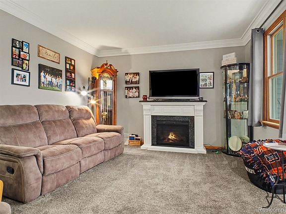 3rd image of 5430 W Frances Rd