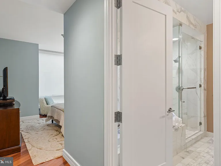 1414 S Penn Sq #6A — Photo 9