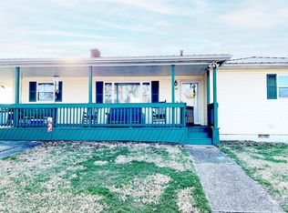 136 Legrande Blvd, Gallipolis, OH 45631