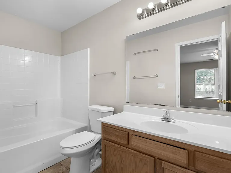 869 Silvercrest Dr — Photo 12