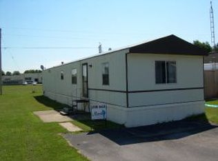 102 Millers Dr, Mentone, IN 46539