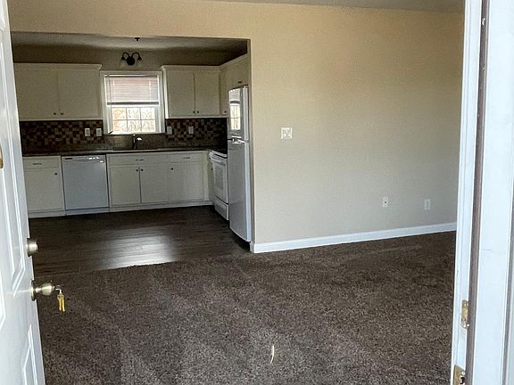 3rd image of 108 N Marr Dr
