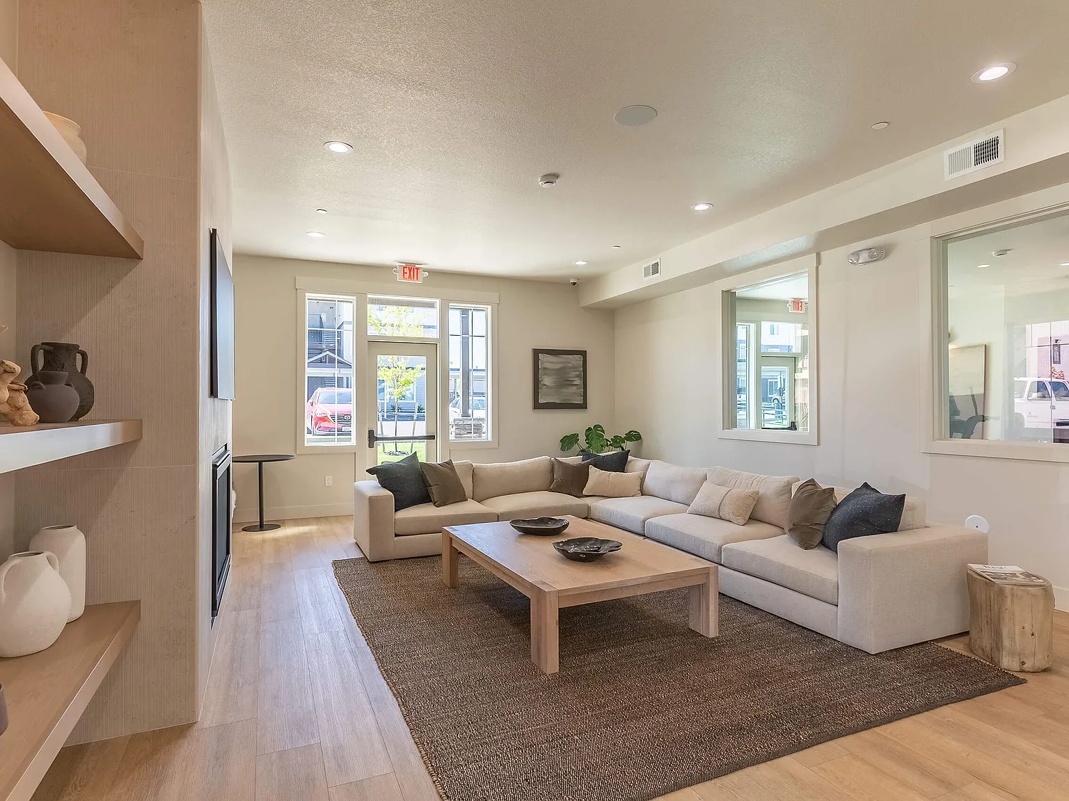 Cascade Place Apartment Homes — Photo 2