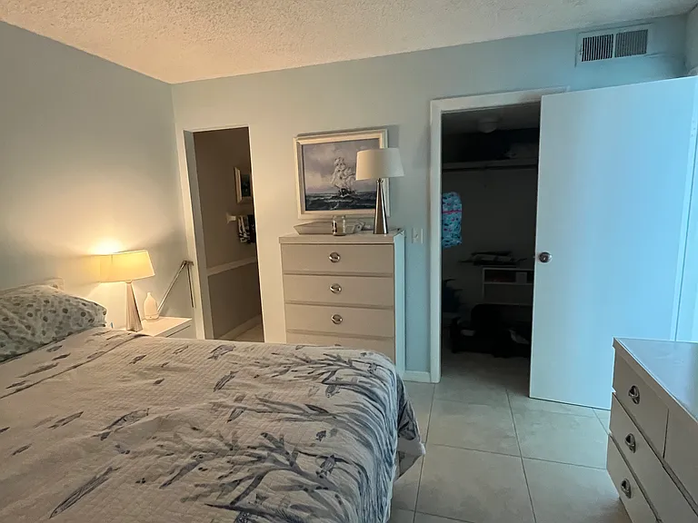 S Ocean Dr — Photo 6