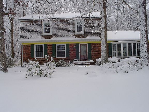 5th image of 9093 Greenlake Cir