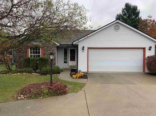 2827 Ridge Valley Dr, Fort Wayne, IN 46804