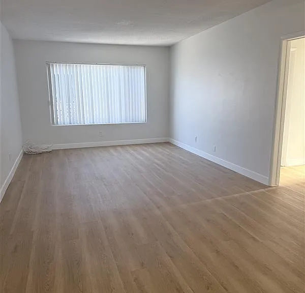 11944 S Grevillea Ave #S — Photo 5