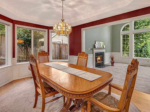 4th image of 2007 223rd Pl NE