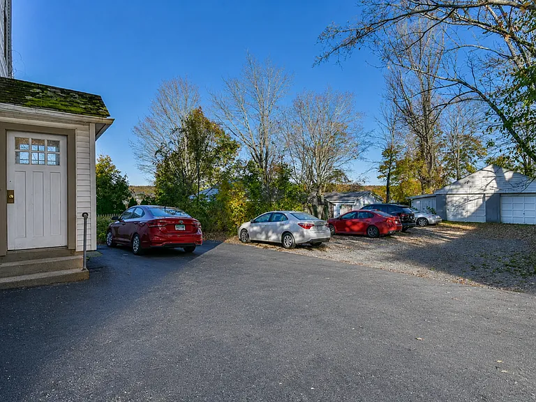 9 Lake St — Photo 12